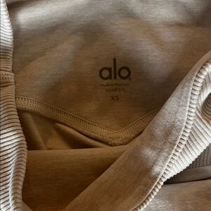 ALO XS Yoga Women’s Gathered Beige Leggings